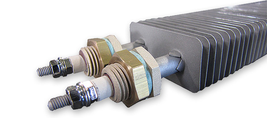 Rohrheizkörper mit Rippen zur Luft- und Gaserwärmung